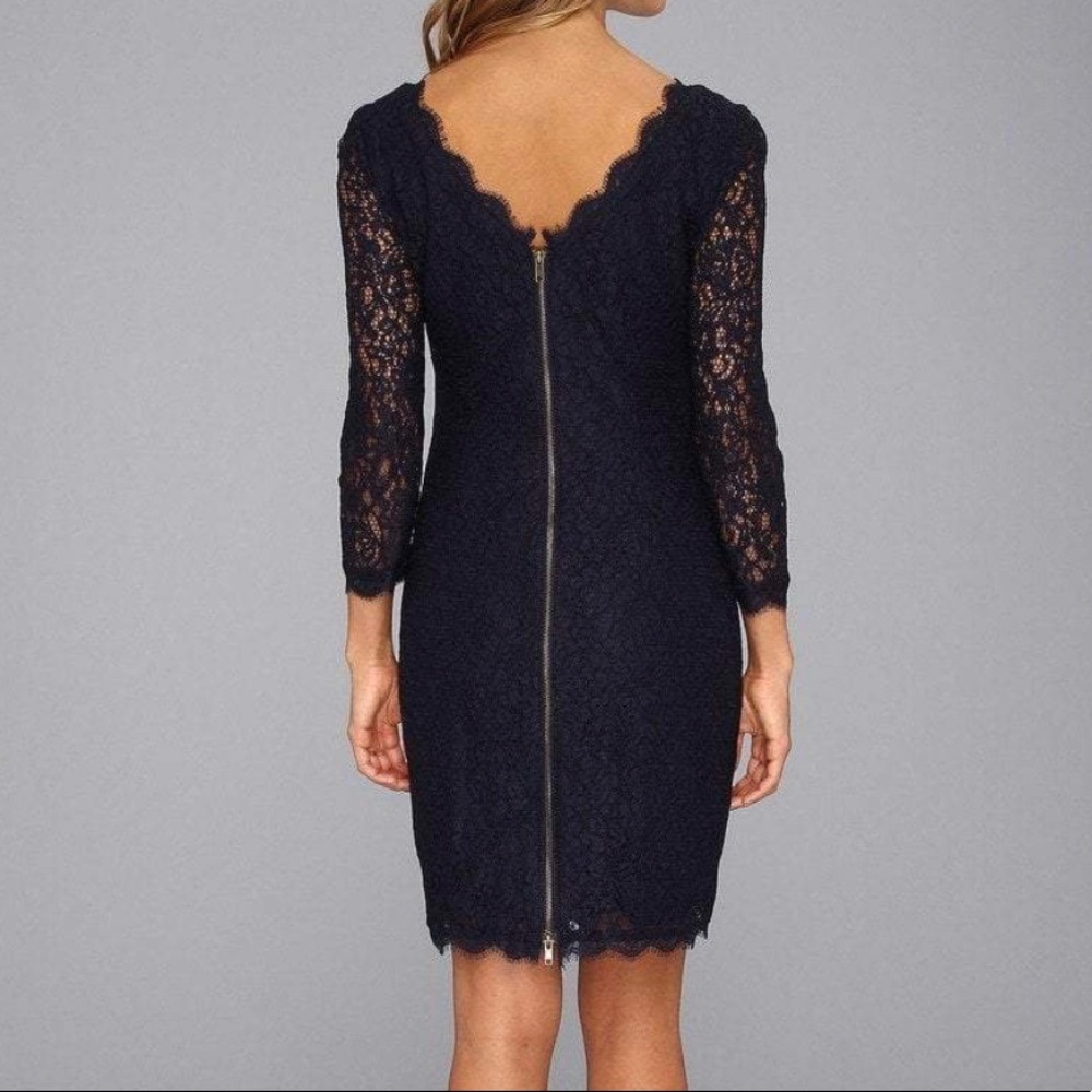 Adrianna Papell - Short Evening Lace Sheath Dress